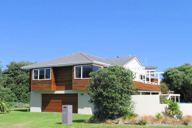 Photo of property in 21b Taylor Road, Papamoa Beach, Papamoa, 3118