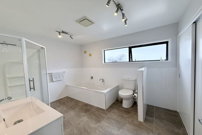 Photo of property in 157 Tui Glen Road, Haruru, 0204