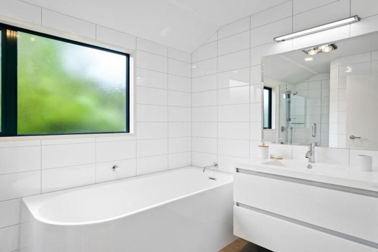 Photo of property in 7 Totara Terrace, Wanaka, 9305