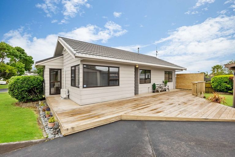 Photo of property in 4 Destino Court, Conifer Grove, Takanini, 2112