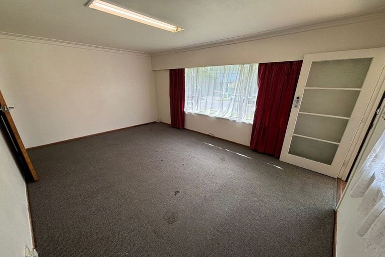 Photo of property in 3a Sutton Crescent, Papatoetoe, Auckland, 2025