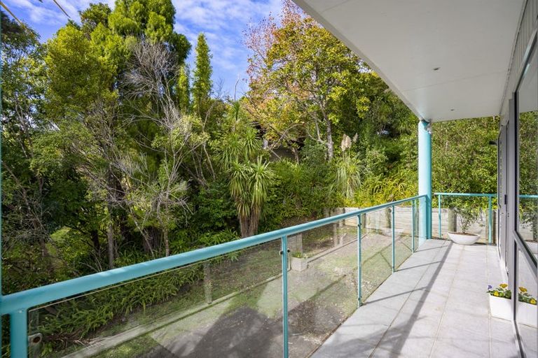 Photo of property in 125 Braemar Road, Castor Bay, Auckland, 0620