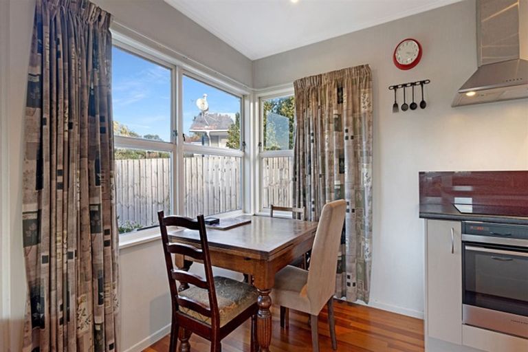 Photo of property in 1 Ranui Avenue, Ranui, Auckland, 0612