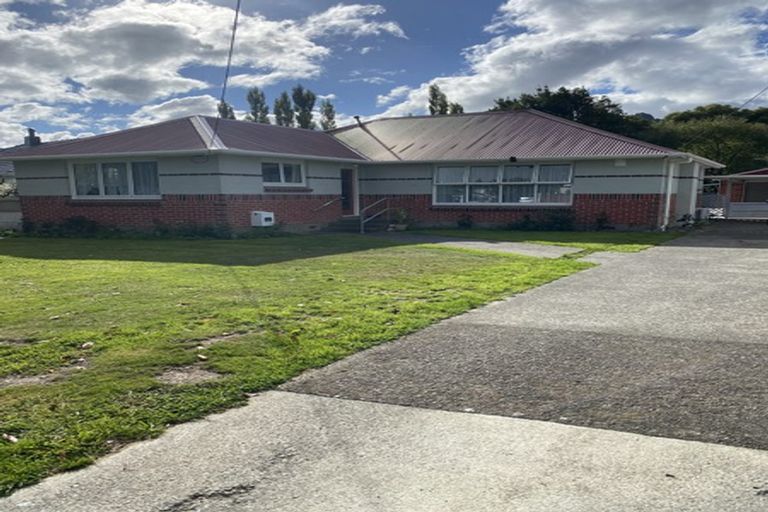 Photo of property in 53 Hudson Avenue, Ebdentown, Upper Hutt, 5018