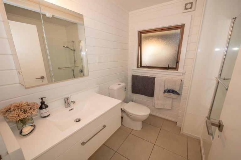 Photo of property in 8 Haekaro Lane, Cable Bay, 0420