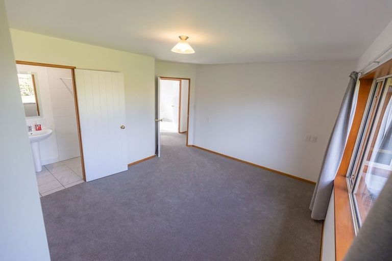 Photo of property in 70 Church Street, Oxford, 7430