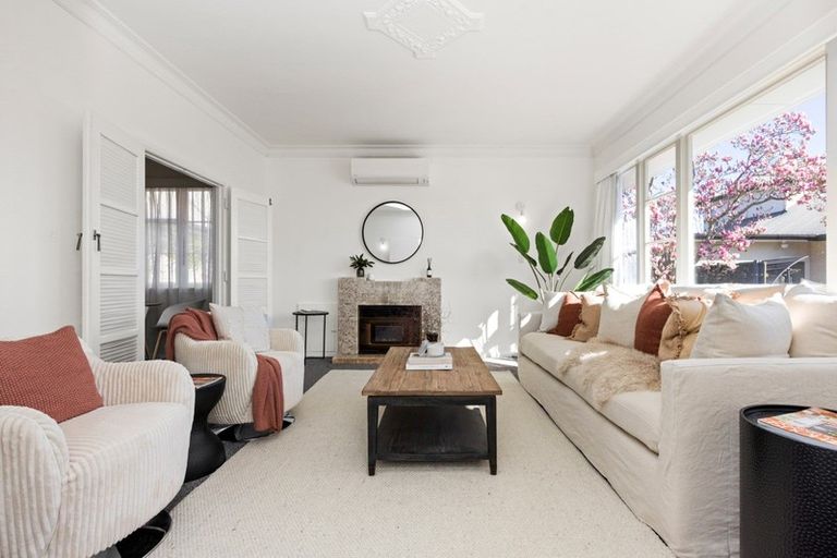 Photo of property in 12 Mchardy Street, Havelock North, 4130