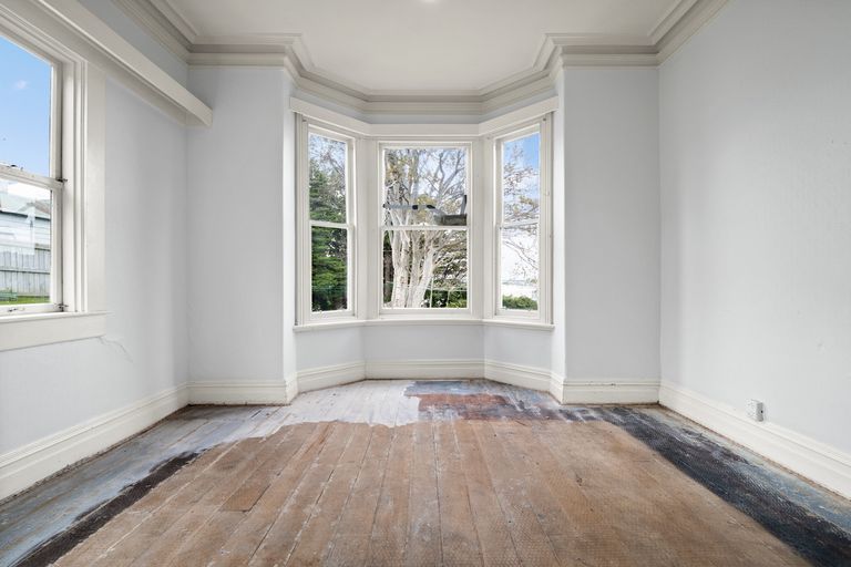 Photo of property in 76 South Road, The Glen, Dunedin, 9011