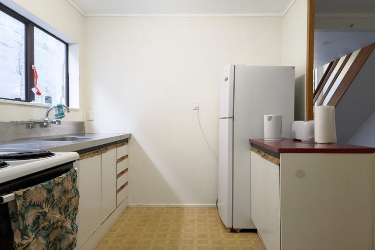 Photo of property in 2/24 Akatea Street, Berhampore, Wellington, 6023