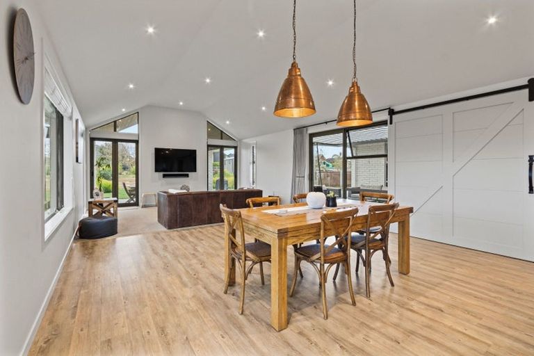 Photo of property in 6 Harmony Way, Cambridge, 3434