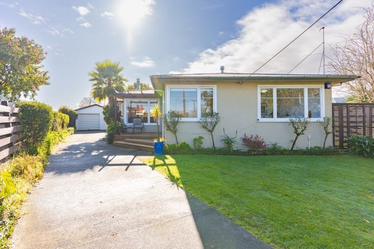 Photo of property in 4 Laurel Place, Awapuni, Palmerston North, 4412