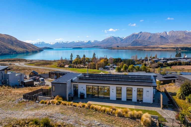 Photo of property in 20 Erebus Place, Lake Tekapo, 7999