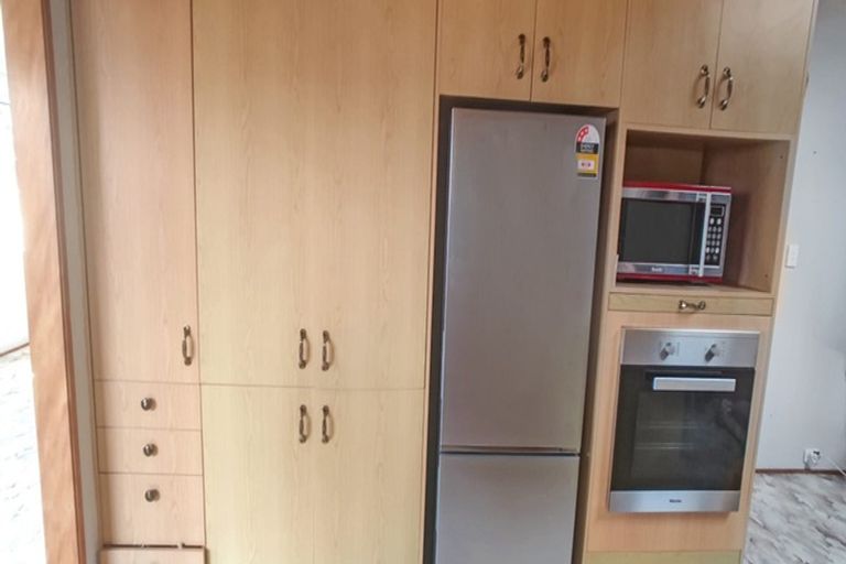 Photo of property in 9 Karawa Place, Kawakawa Bay, Papakura, 2585