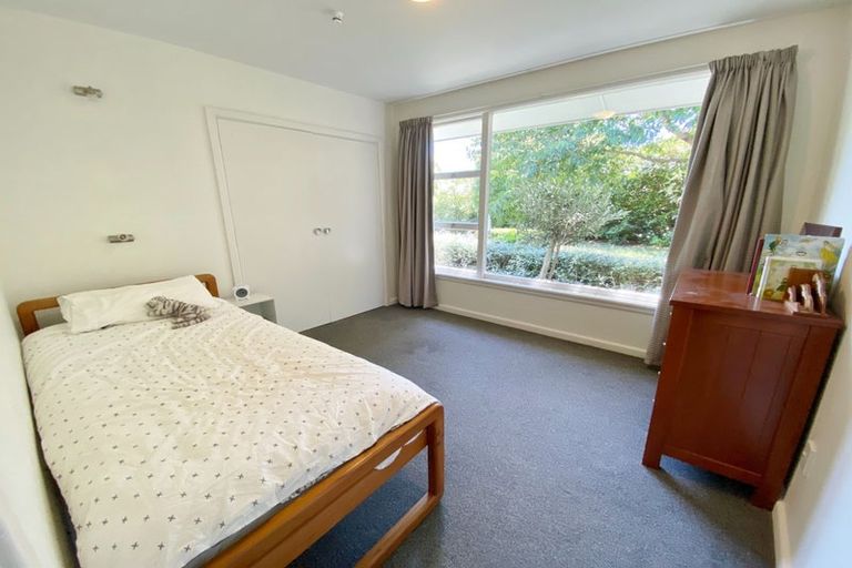 Photo of property in 17 Landsdowne Terrace, Cashmere, Christchurch, 8022