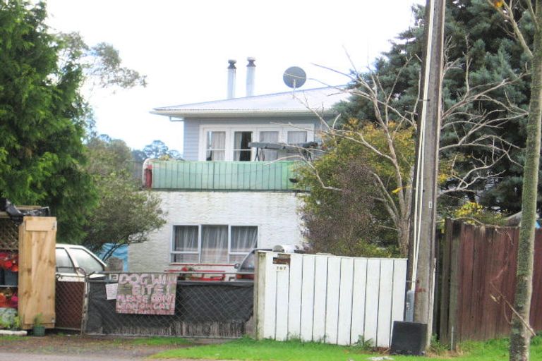 Photo of property in 767 Swanson Road, Swanson, Auckland, 0612