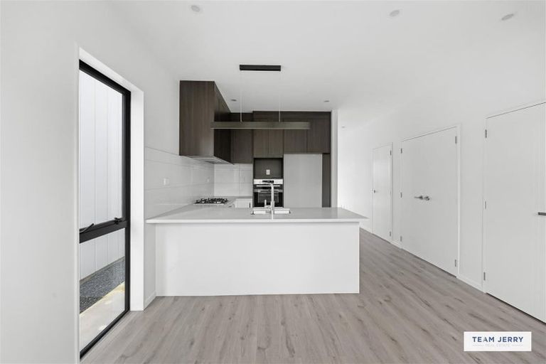 Photo of property in 137 Grove Road, Papakura, 2110