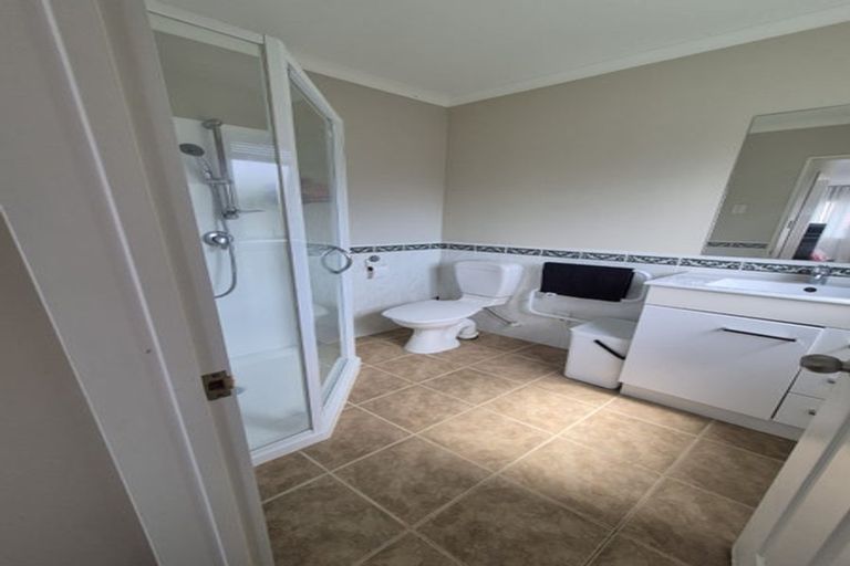 Photo of property in 10 Ali Place, Ranui, Auckland, 0612