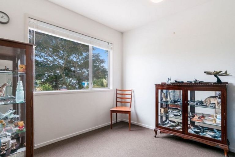 Photo of property in 8 Mckenna Lane, Omokoroa, 3114