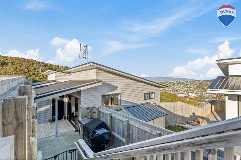 Photo of property in 18 Cathie Place, Karori, Wellington, 6012