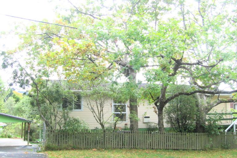 Photo of property in 95 Wyndham Road, Pinehaven, Upper Hutt, 5019