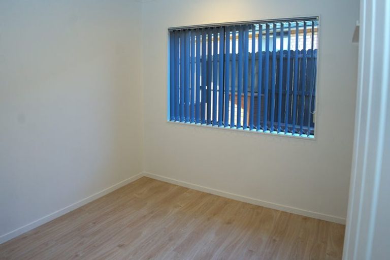 Photo of property in 64 Crossandra Drive, Mangere, Auckland, 2022