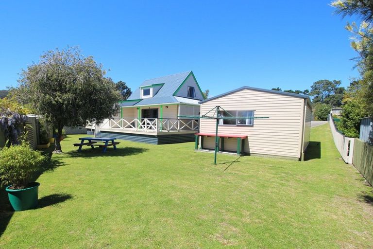 Photo of property in 107 Rimu Place, Matarangi, Whitianga, 3592