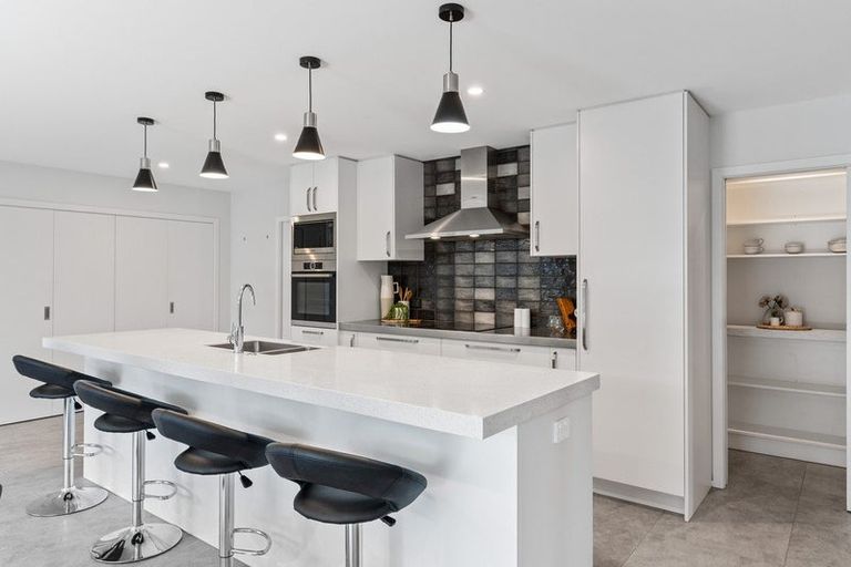 Photo of property in 16 Carrick Place, Mosgiel, 9024