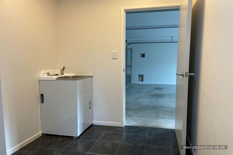 Photo of property in 58 Sunstone Crescent, Brown Owl, Upper Hutt, 5018