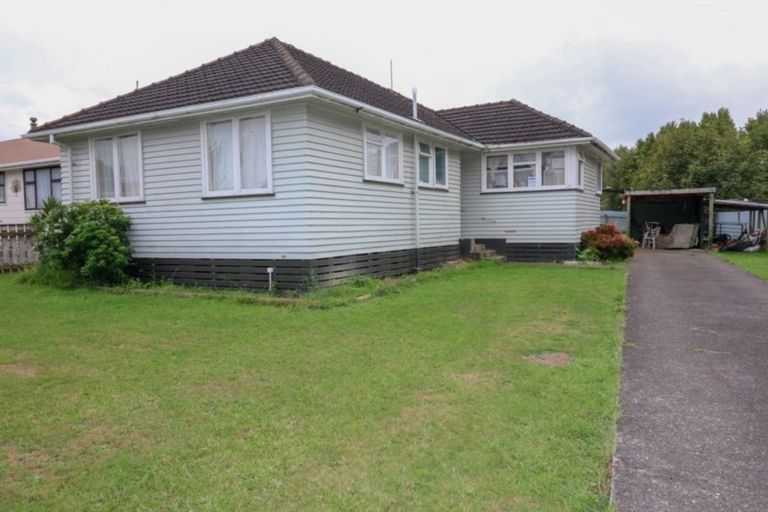 Photo of property in 12 Hartgill Crescent, Dannevirke, 4930