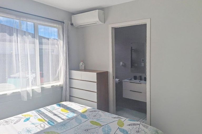 Photo of property in 45 Vinistra Road, Kumeu, 0810