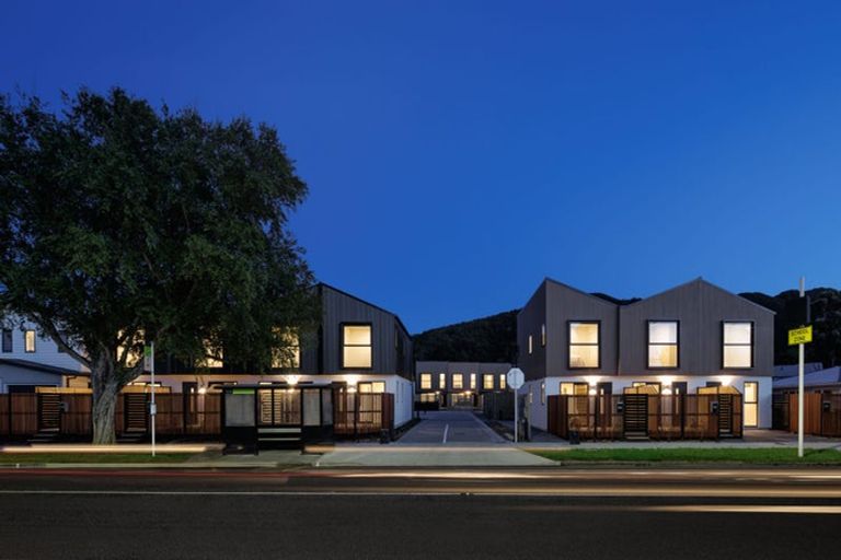 Photo of property in 9/342 Waiwhetu Road, Fairfield, Lower Hutt, 5011