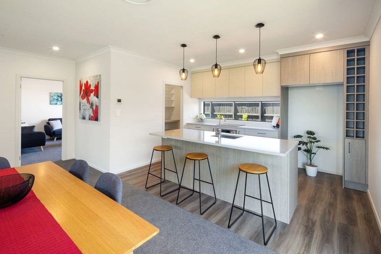 Photo of property in 44 Norfolk Drive, Cambridge, 3434