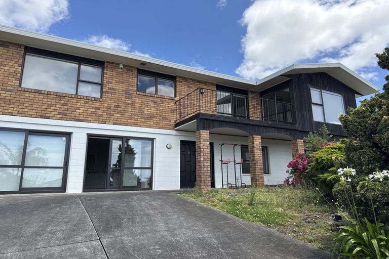 Photo of property in 19 Renoir Street, West Harbour, Auckland, 0618