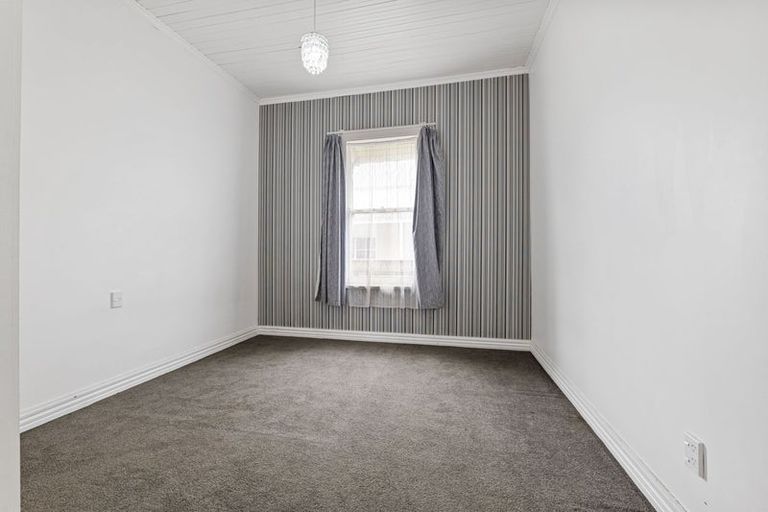 Photo of property in 278 South Road, Hawera, 4610