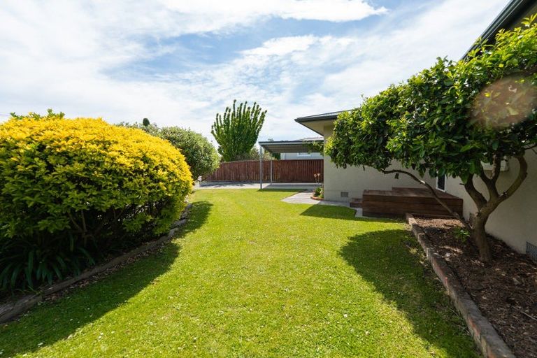 Photo of property in 4 Marsden Place, Awapuni, Palmerston North, 4412