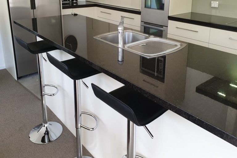 Photo of property in 9 Glenfinnon Place, Wanaka, 9305