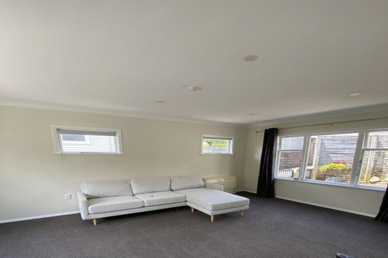 Photo of property in 11 Huia Street, Tawa, Wellington, 5028