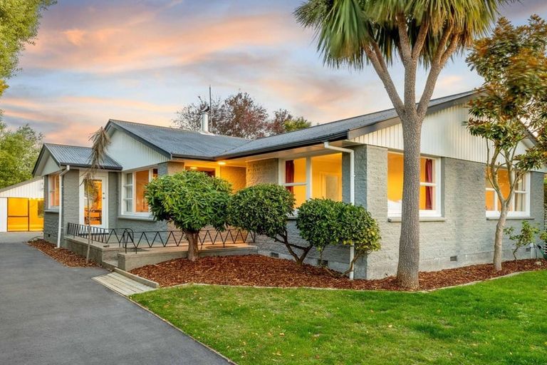 Photo of property in 9 Waiau Street, Cracroft, Christchurch, 8025