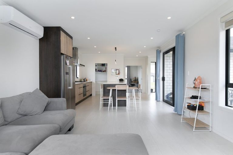 Photo of property in 79 Murray Ward Drive, Te Kauwhata, 3710