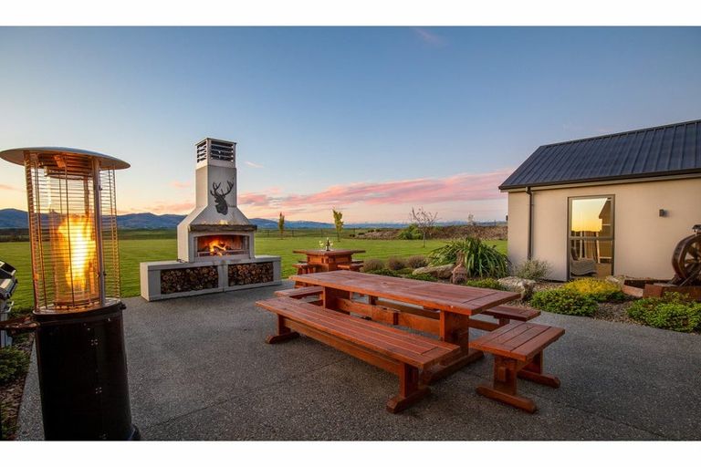 Photo of property in 2864 Lauder-omakau Road, Lauder, Omakau, 9377