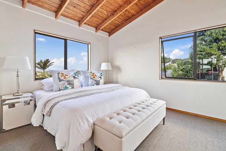 Photo of property in 26 Clearview Heights, Ranui, Auckland, 0612