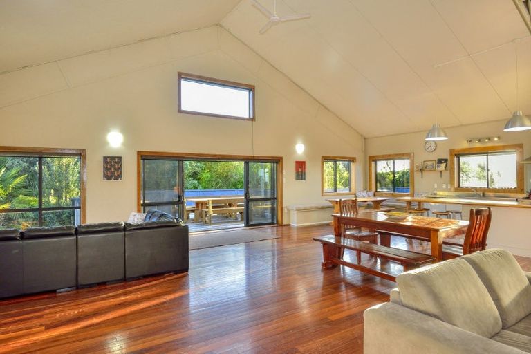 Photo of property in 54 Happy Jacks Road, Mahia, 4198