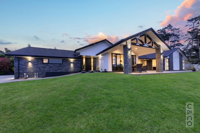 Photo of property in 104 Solan Drive, Waimauku, 0812