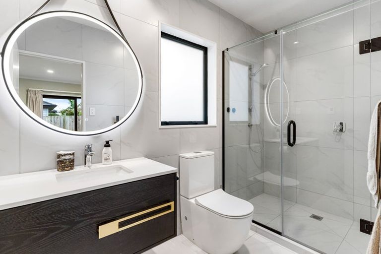 Photo of property in 99 Vinistra Road, Huapai, Kumeu, 0810