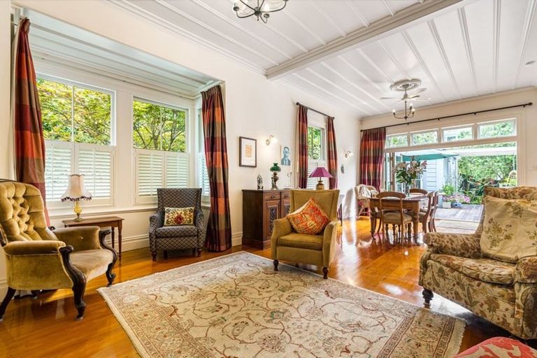 Photo of property in 1 Kapai Road, Devonport, Auckland, 0624