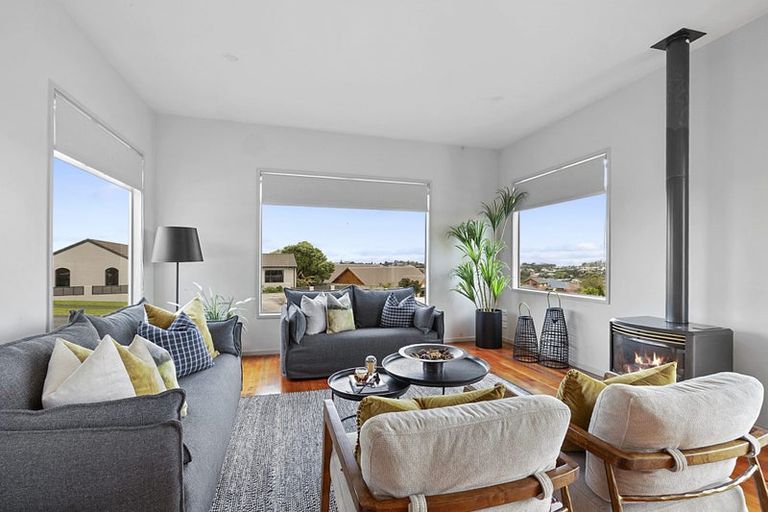 Photo of property in 44 Karamea Street, Whalers Gate, New Plymouth, 4310