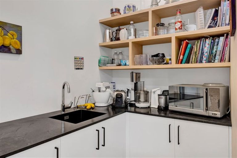 Photo of property in 14 Waitaha Place, Bell Block, New Plymouth, 4312