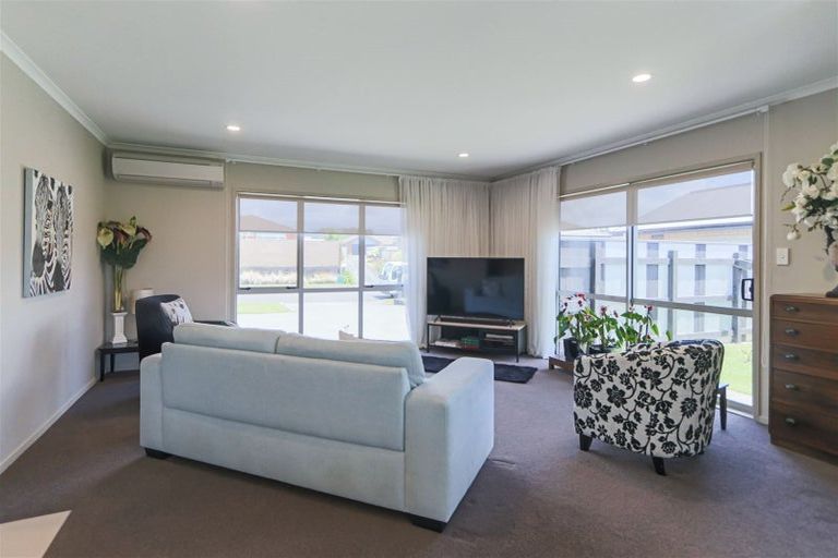 Photo of property in 14 Estate Grove, Inglewood, 4330