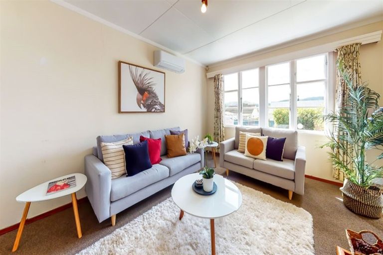 Photo of property in 15 Grierson Street, Naenae, Lower Hutt, 5011