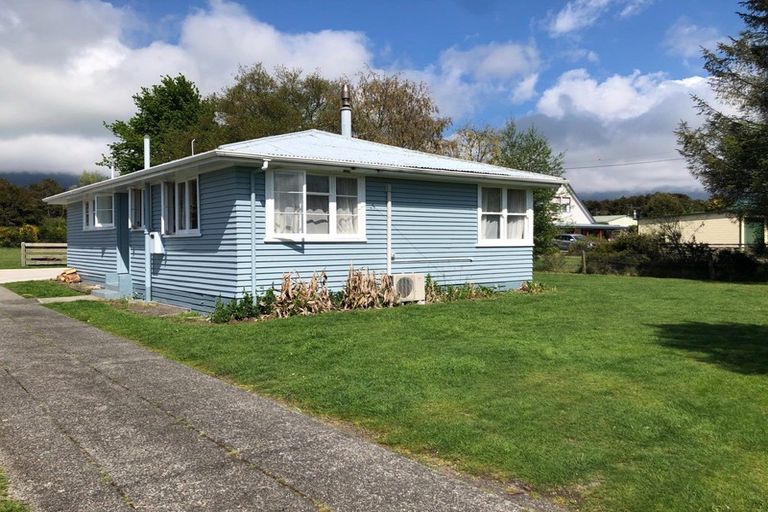Photo of property in 18 Kutai Street, Turangi, 3334